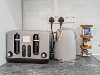 The Craftsman Birmingham City Apartment - 4