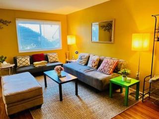 Charming & Comfortable 3Bed 2Bath Aspen Hill Apt - 0