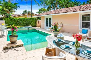 Walk to Beach Heated Pool Serenity at its Finest Orchid Key Residences - 4