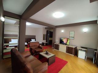 Premier Hotel - 3