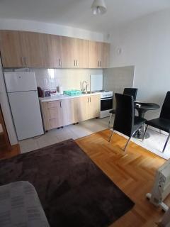 Sarajevo Holiday Apartment 4 - 8