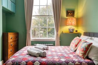 Grade II Georgian Luxury Family Home 4-min walk to station - 3