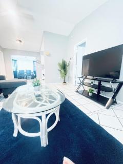 Entire home near the beach for your perfect vacay! Book it now - 7