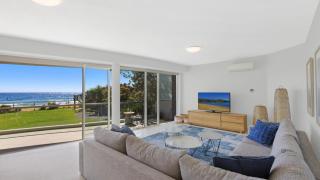 Beachfront Avoca Beach - Soundwaves 1 - 7