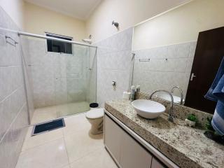 Casa Grande para até 13 pessoas em Aparecida-SP - 2