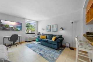 Cozy studio, walk to the beach, restaurants, bars - 4