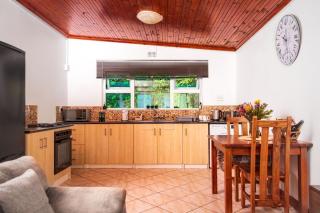 Mindful Escape Cottage - 9