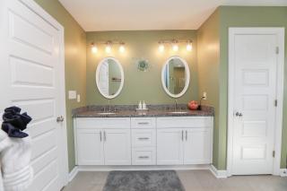 Sojourn Bay Breeze Retreat 4 BR Beach Family Home - 1