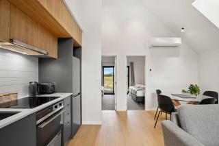 Lake and Peaks 2 Bedroom Apartment - 1