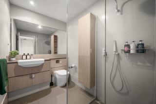 The Quiet Side of the City - A Stylish 2 Bed 2 Bath Retreat - 1