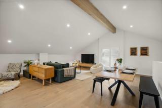 Peaceful Jacks Point Loft Hideaway - 0