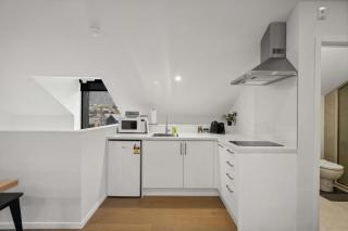 Peaceful Jacks Point Loft Hideaway - 2