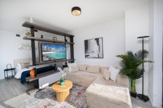 Brickell District Luxury Suites - Free Parking - Balcony - Gym & Rooftop Pool - 7