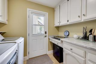 Golf, Hike, Explore Apt 9 Mi to Dtwn Fresno! - 7