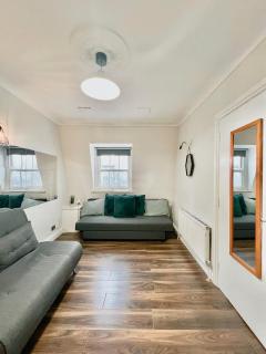 Kings Cross 320 Apartment - 8