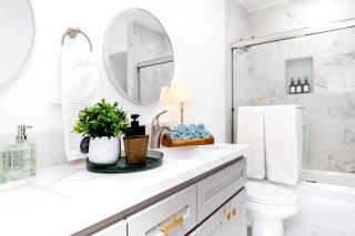 Luxury House 3-Level 4-bedroom, Free Parking and Patio - 6