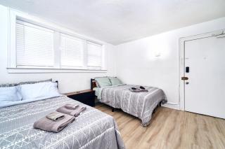 Quiet One Bedroom Apartment within walking distance of the University - 4