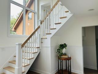 Beachfront Mansion + Pool - 1