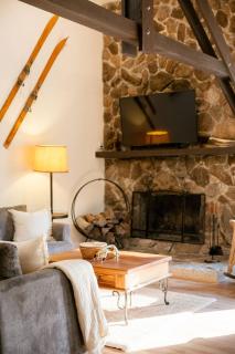 Tallwood Cabin A Treetop Mountain Retreat - 1