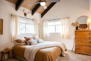 Tallwood Cabin A Treetop Mountain Retreat - 9