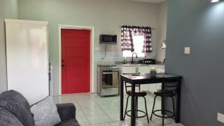 Rest Easy at Cunningham Suites #2 - 9