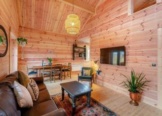 Holly Tree Lodges - 9