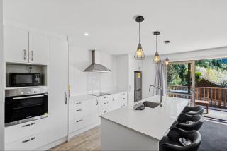 24 Acheron Heights - 4