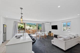 24 Acheron Heights - 5