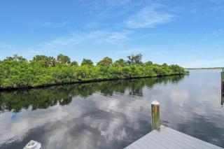 O6ERS Serene Private Pool Home - 9