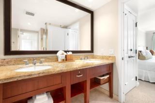 Honua Kai Konea 3 Free Rental Cars KBM Resorts Extra Large Corner Suite 3 Units 7 Bedrooms ML-1406 - 2