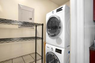 Honua Kai 3 Free Rental Cars KBM Resorts Extra Large Corner Suite 3 Units 7 Bedrooms HK ML-1406 - 1