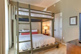 Honua Kai 3 Free Rental Cars KBM Resorts King Size Bunk Beds 3 Units 6 Bedrooms HK ML-1373 - 4