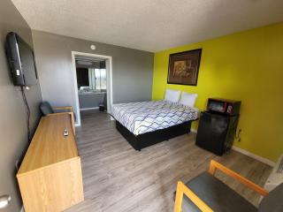 Lamplighter Inn Independence - 8