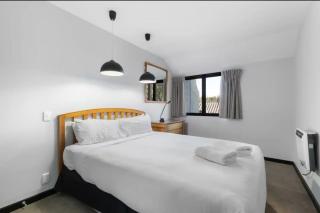 10 The Lodges - Lake View - 2