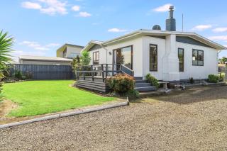 Hosts on the Coast Dundas Delight - 0