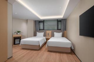 Holiday Inn Express Kunming Railway Station by IHG - 2