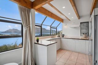 Remarkable Views on Stone Ridge - 8