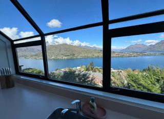 Remarkable Views on Stone Ridge - 7