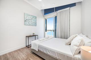 Absolute Luxury on the Marina Oceanfront Modern Penthouse with Panoramic Views - 4