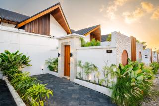 Arkarhea Villa, BRAND NEW! 2BR Tropical Villa with Pool, Canggu - 8