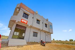 Hotel O Manjiri Restaurant & Lodging - 9