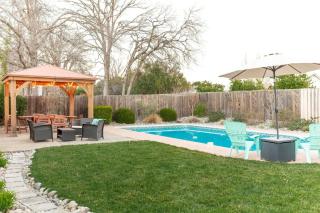 Charade House - 5
