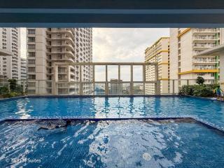 Cozy and Spacious Fast WiFi FREE Access Pool and Gym - 2