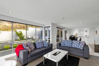 White Diamond Holiday Home - 3