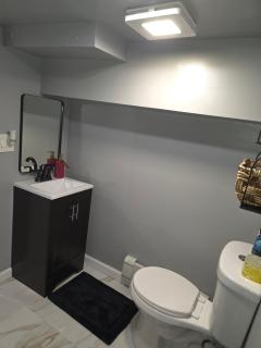 Private Area & Common Space Rooms In Bayshore - 5