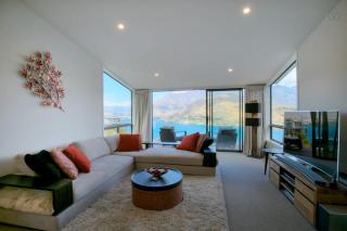 Birch Haven Spa and Views - 3