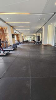 Cinema-Ready 1BR Suite with City View & Free Parking - 8