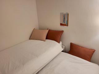 3 rooms 3 mins walk to Sangsu Stn 2F - 7