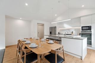 Gorgeous mountain views fabulous family house quiet neighbourhood - 3