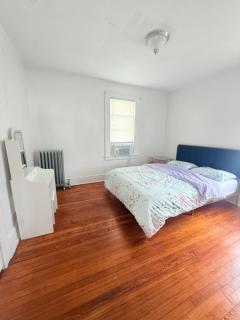 Spacious 3 Bedroom - 2